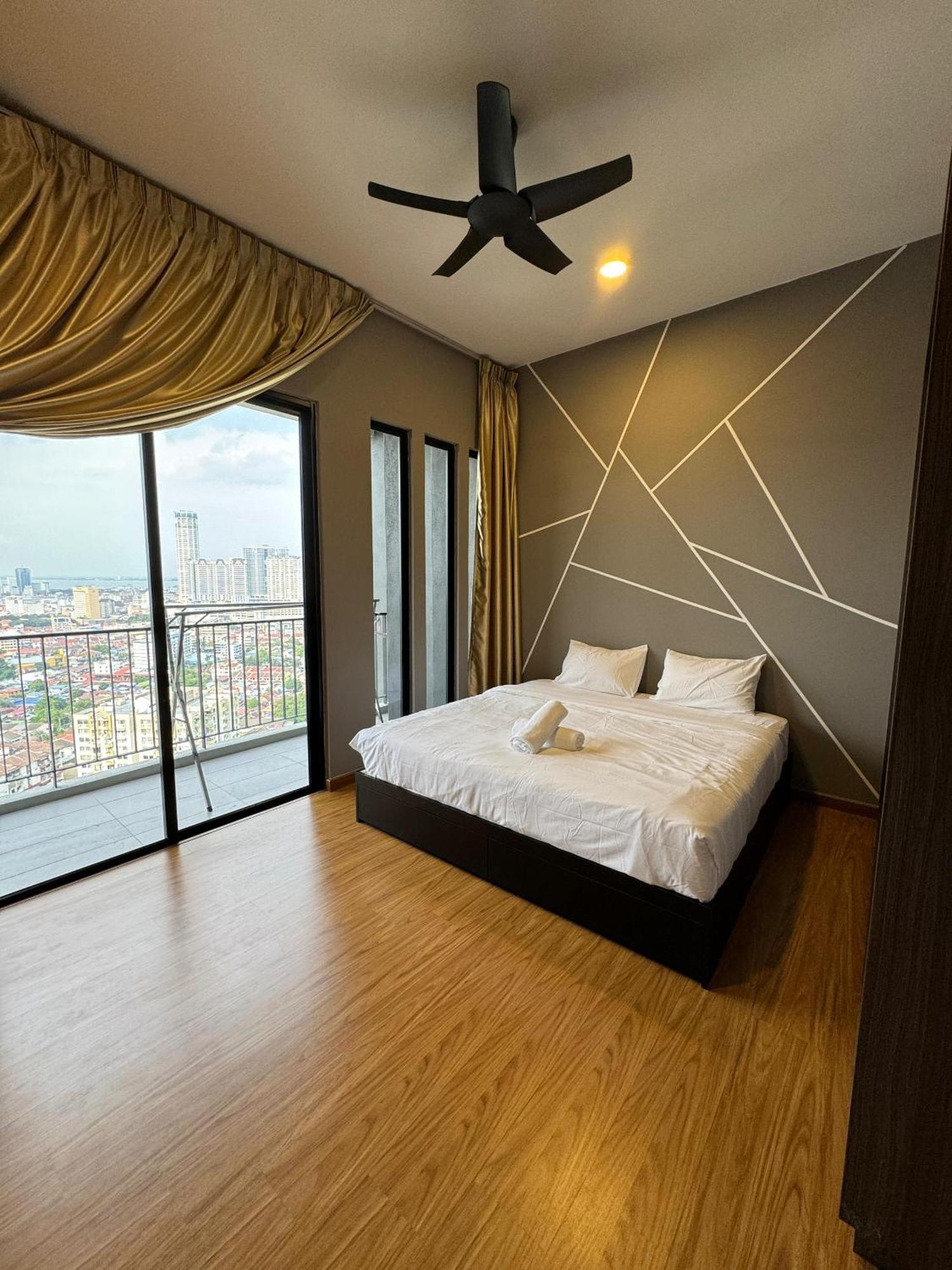 Cozy Comfort- Beacon Executives Apartment George Town
